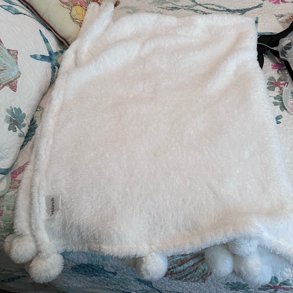 Throw blanket
